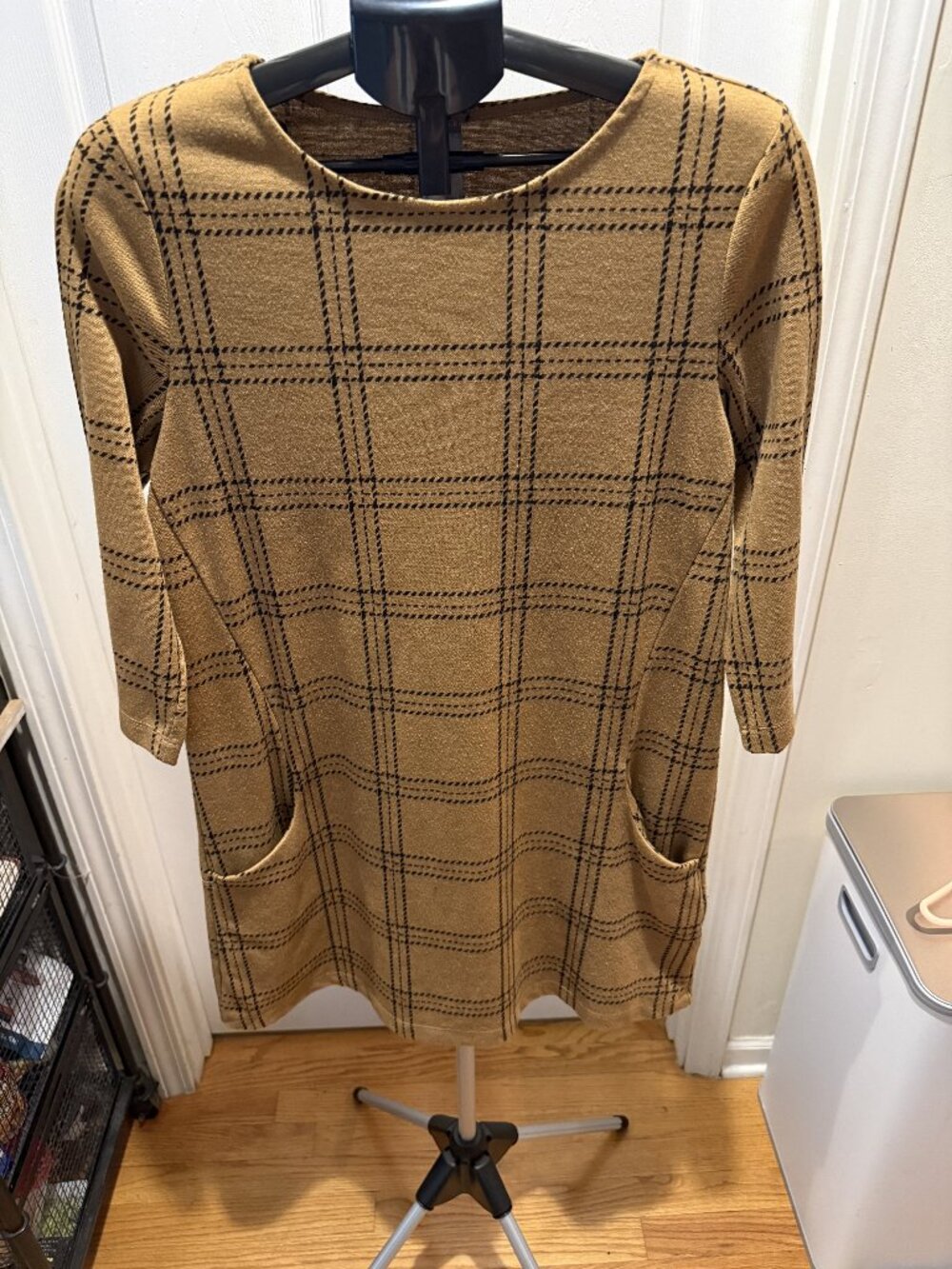 Massini Essentials Mustard Windowpane Shift Dress w/ Pockets Size M
